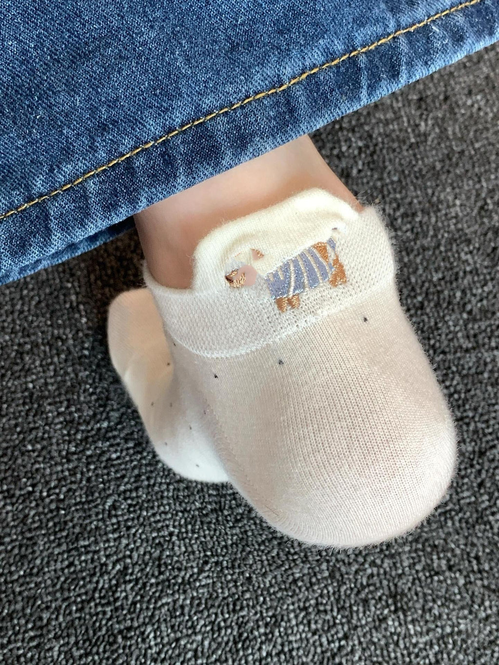 New Spring And Summer Polka Dot Mesh Tab Socks With Exquisite Dachshund Embroidery, Fresh Style Low-cut No-show Ankle Socks For Students And Women