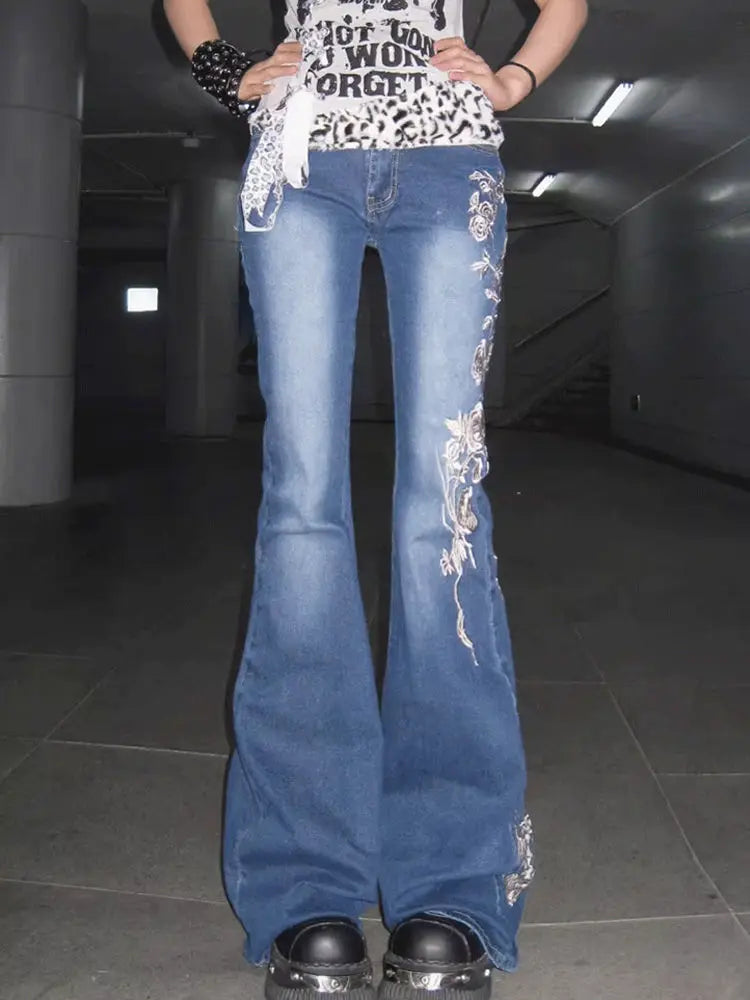 American Vintage High Street Rose Embroidered Flare Jeans for Women, Spandex for Stretch, Slim Fit & Loose Wide Leg Design