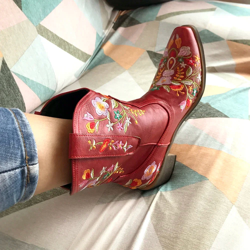 Women Cowboy Boots Luxury Embroidery Pointed Toe Winter Boots Ladies Shoes Comfortable Designer Botas Outdoor Skidproof Wearable